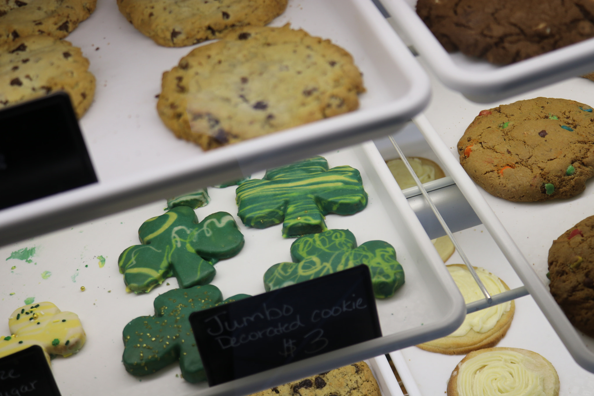Canon EOS 80D sample photo. Lucky cookies photography