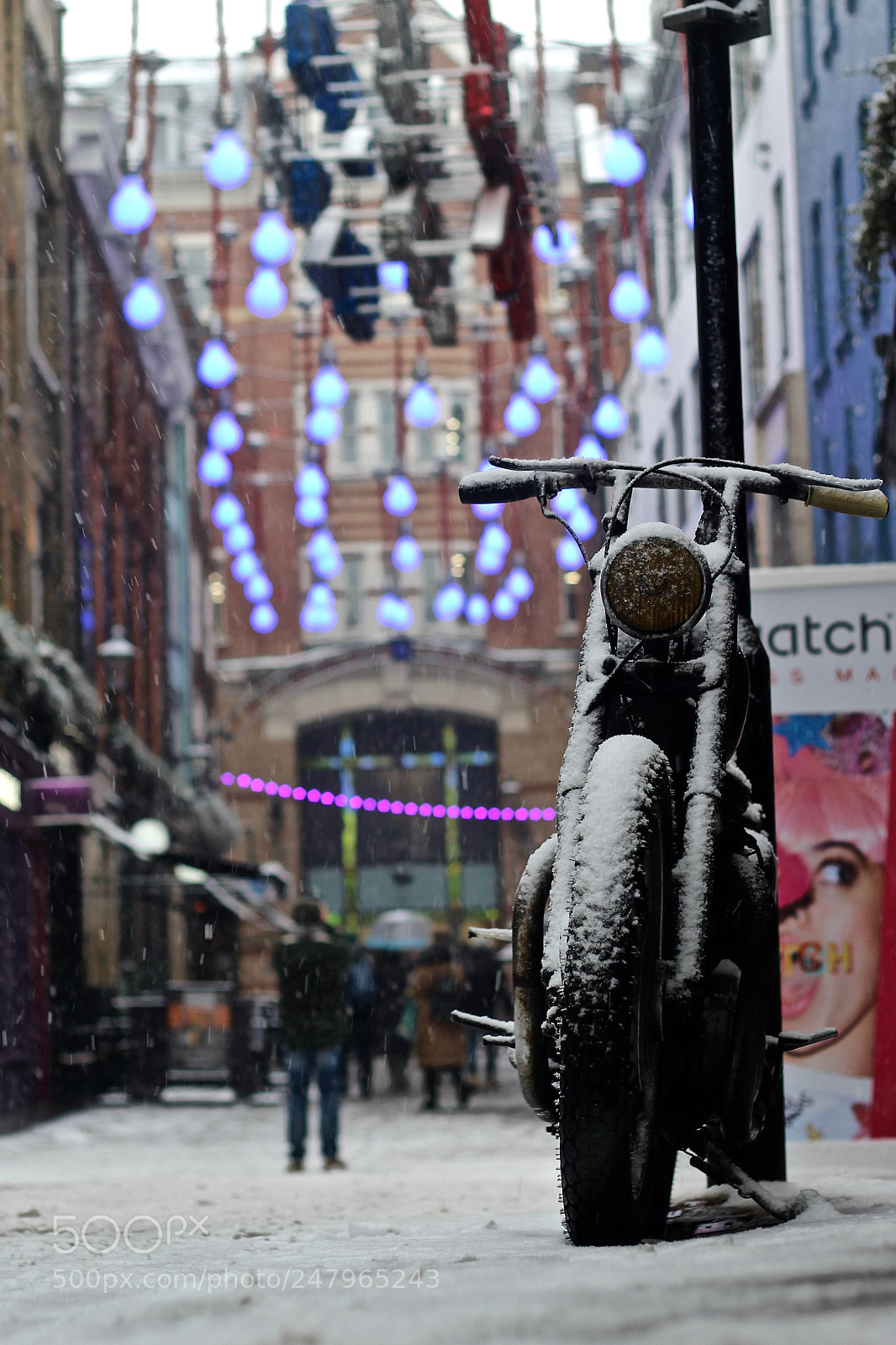 Canon EOS 600D (Rebel EOS T3i / EOS Kiss X5) sample photo. Snowy-soho photography
