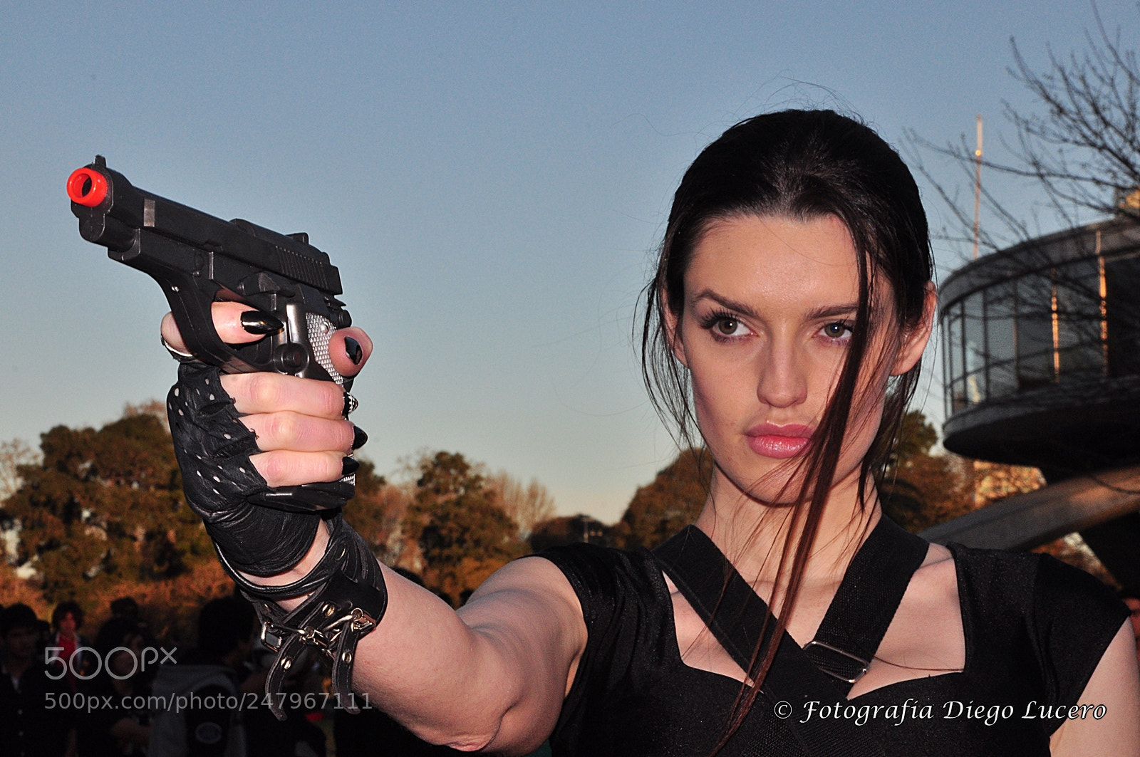 Nikon D90 sample photo. Angelina jolie-sr. y sra photography