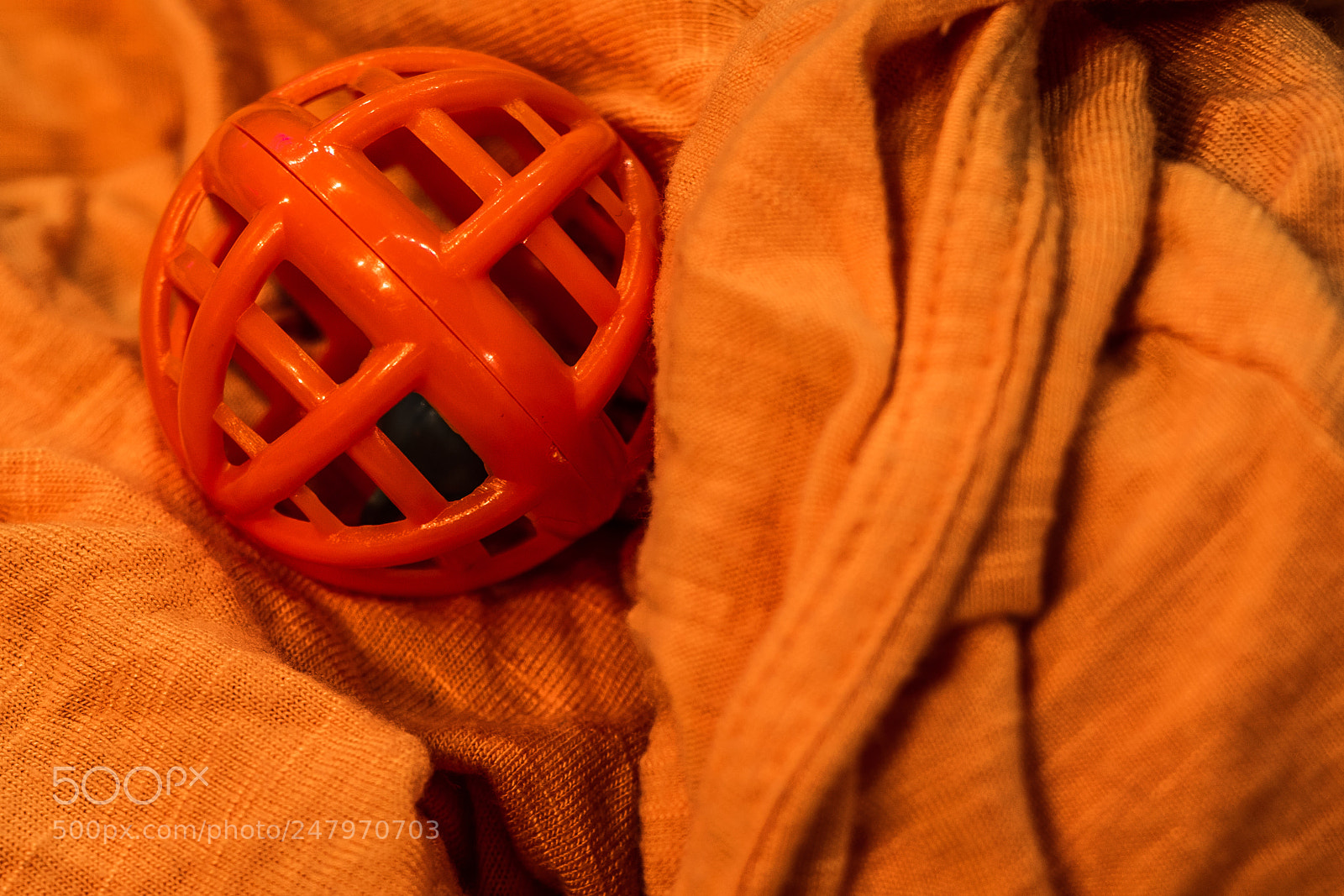 Canon EOS 7D Mark II sample photo. Monochromatic orange photography