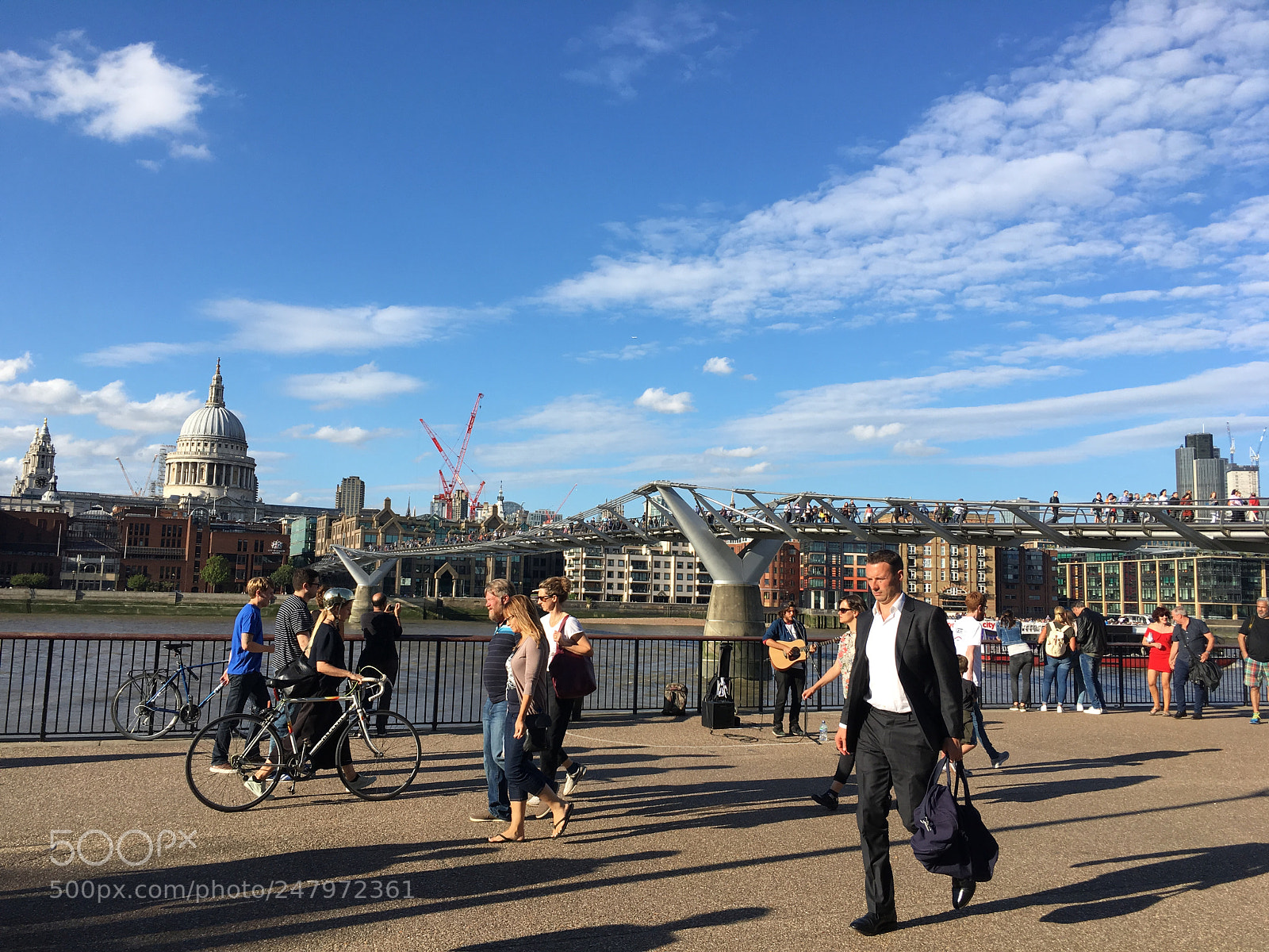 Apple iPhone 6s Plus sample photo. London photography