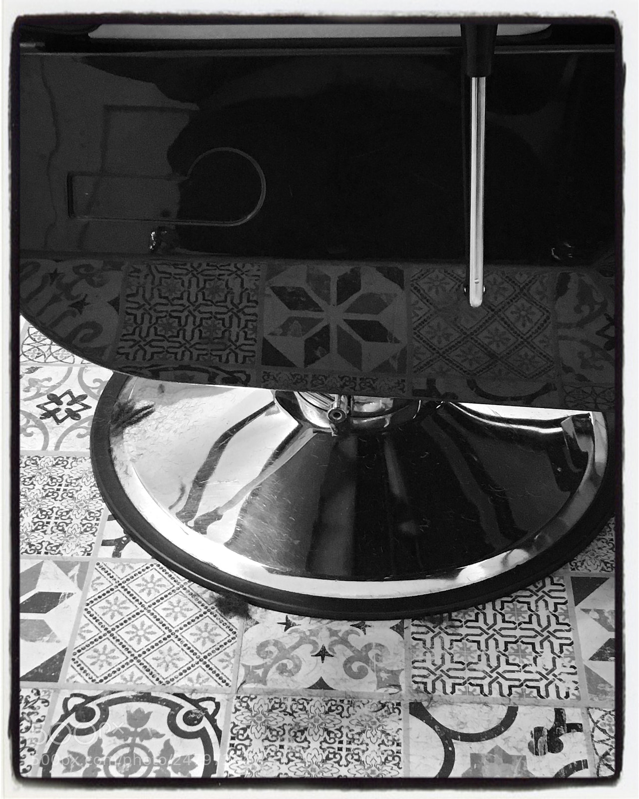 Apple iPhone SE sample photo. En la barberia, todos photography