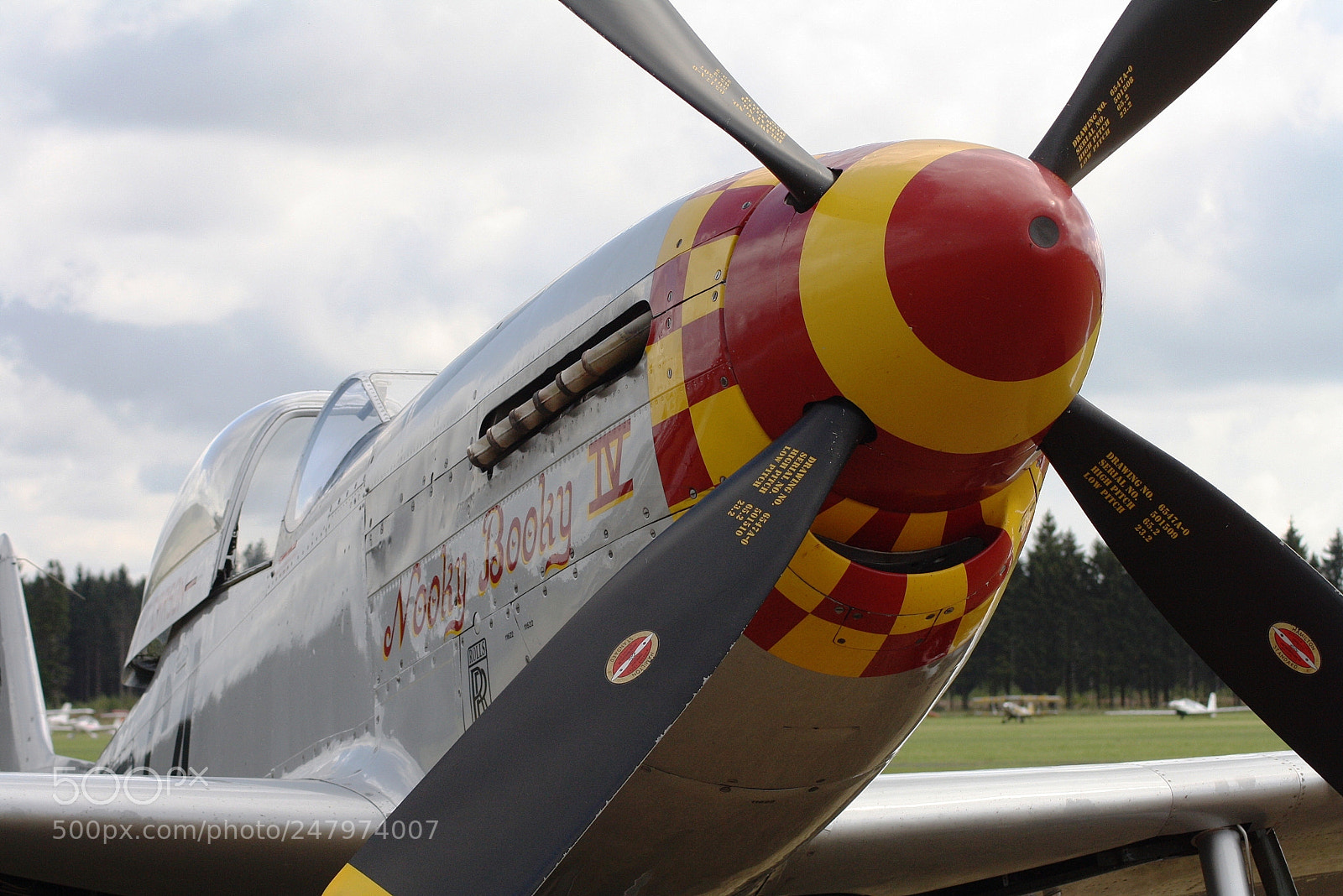 Canon EOS 1000D (EOS Digital Rebel XS / EOS Kiss F) sample photo. Air show photography