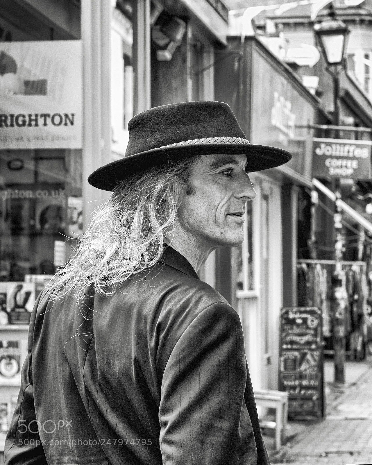 Canon EOS 550D (EOS Rebel T2i / EOS Kiss X4) sample photo. Urban cowboy photography
