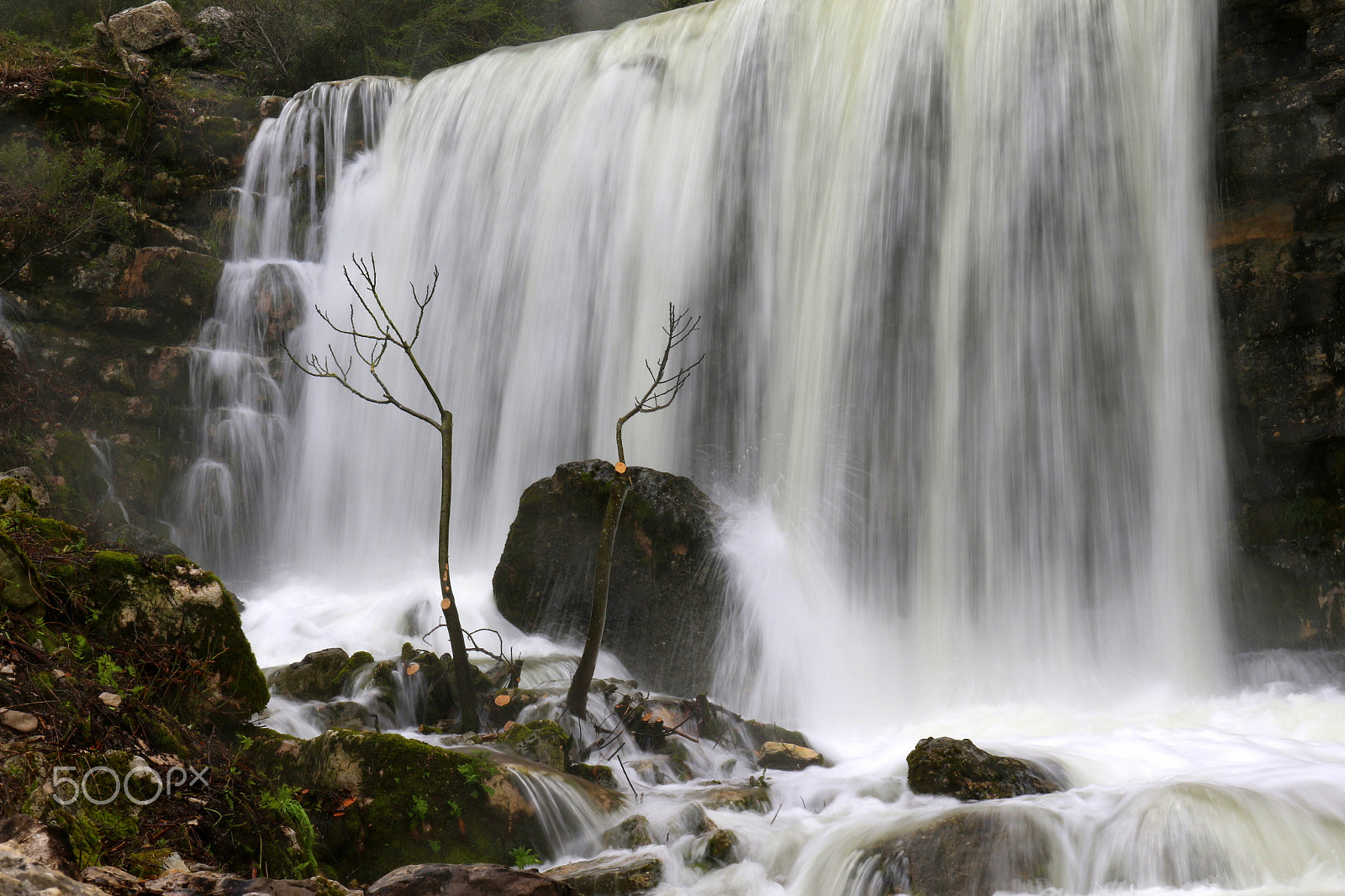 Canon EF 24-70mm F4L IS USM sample photo. Waterfall photography