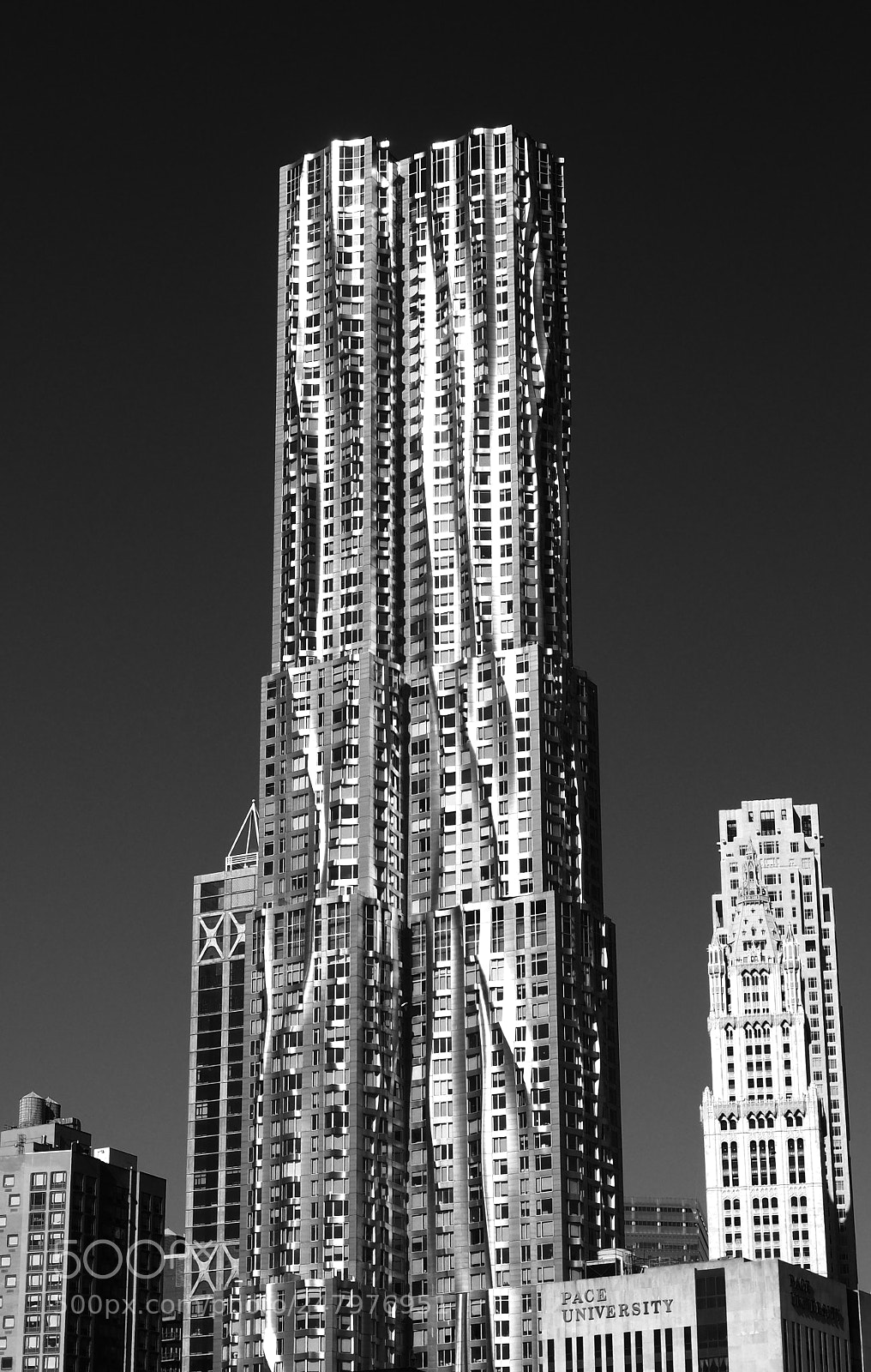 Olympus OM-D E-M1 Mark II sample photo. Gehry tower photography