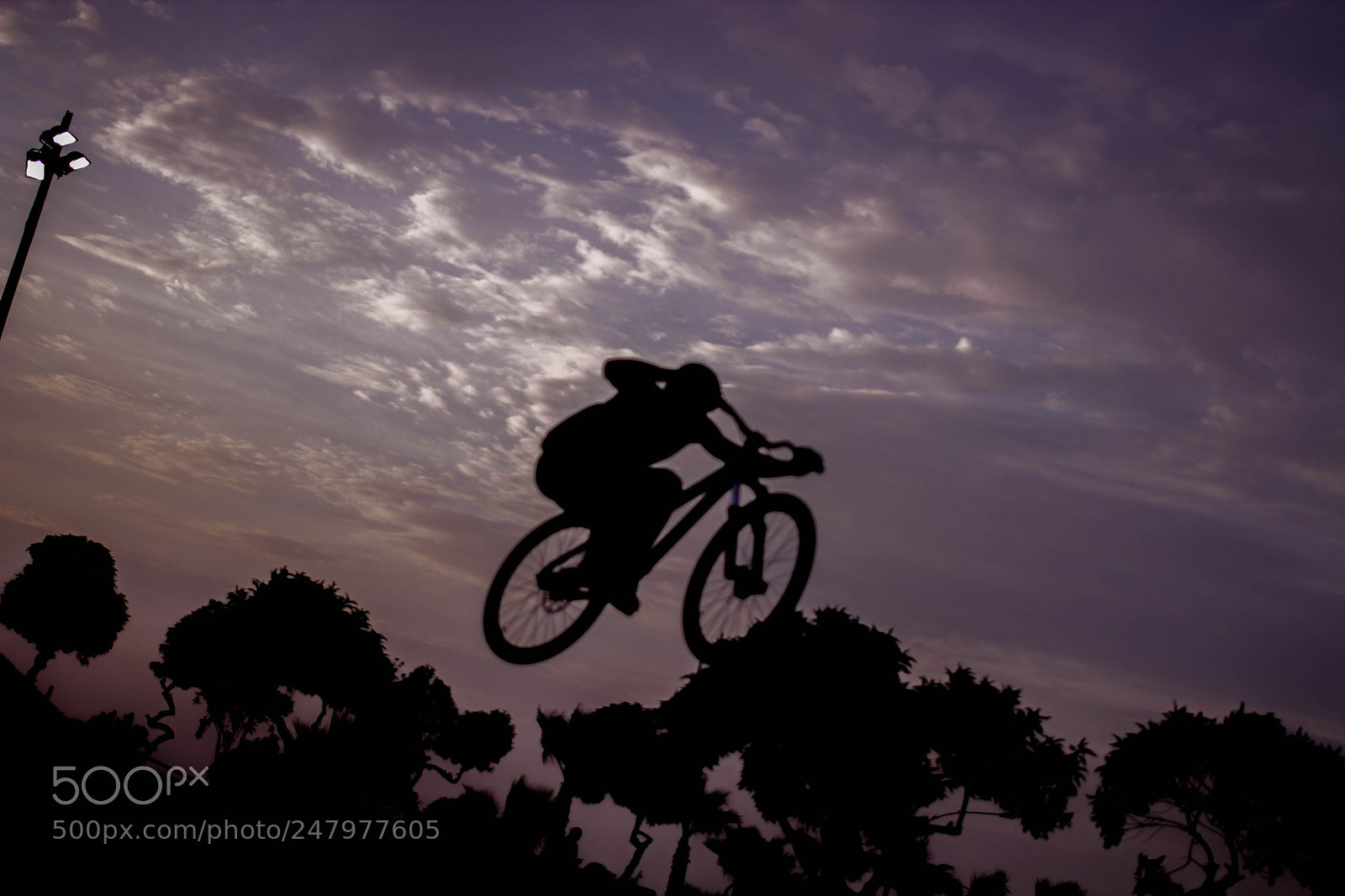 Canon EOS 600D (Rebel EOS T3i / EOS Kiss X5) sample photo. Mtb sky photography