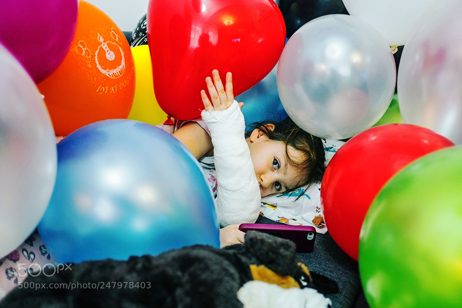Fujifilm X-Pro2 sample photo. Balloon and little girl photography