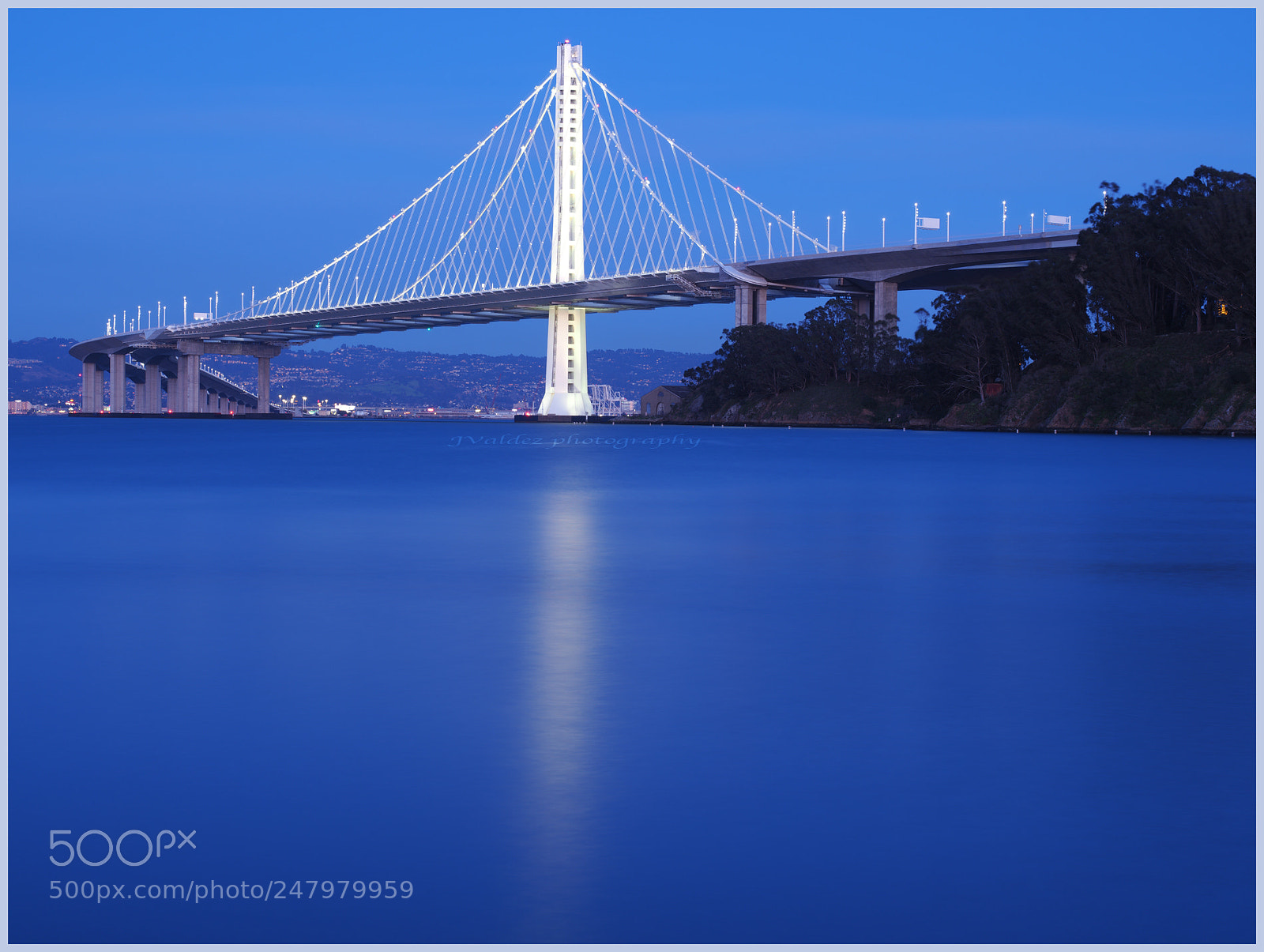Olympus OM-D E-M1 Mark II sample photo. Bay bridge at dusk photography