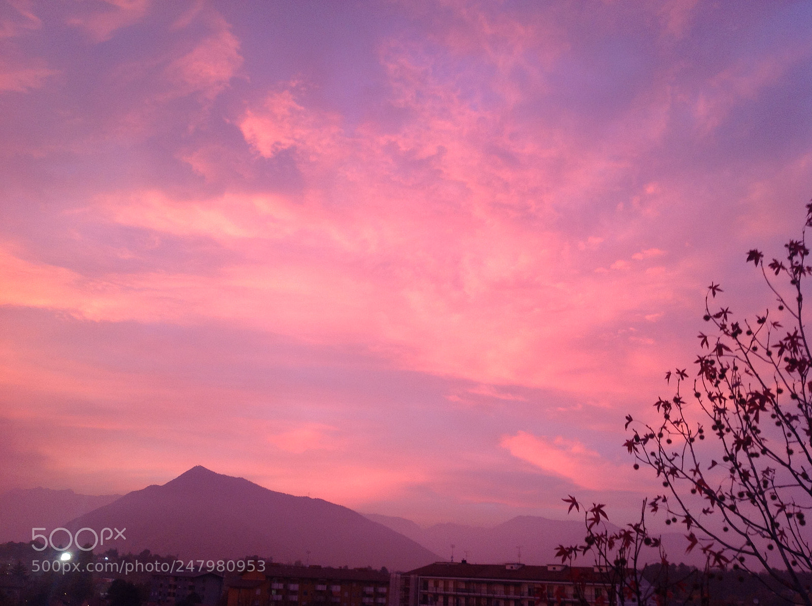 Apple iPad sample photo. Sky in red photography
