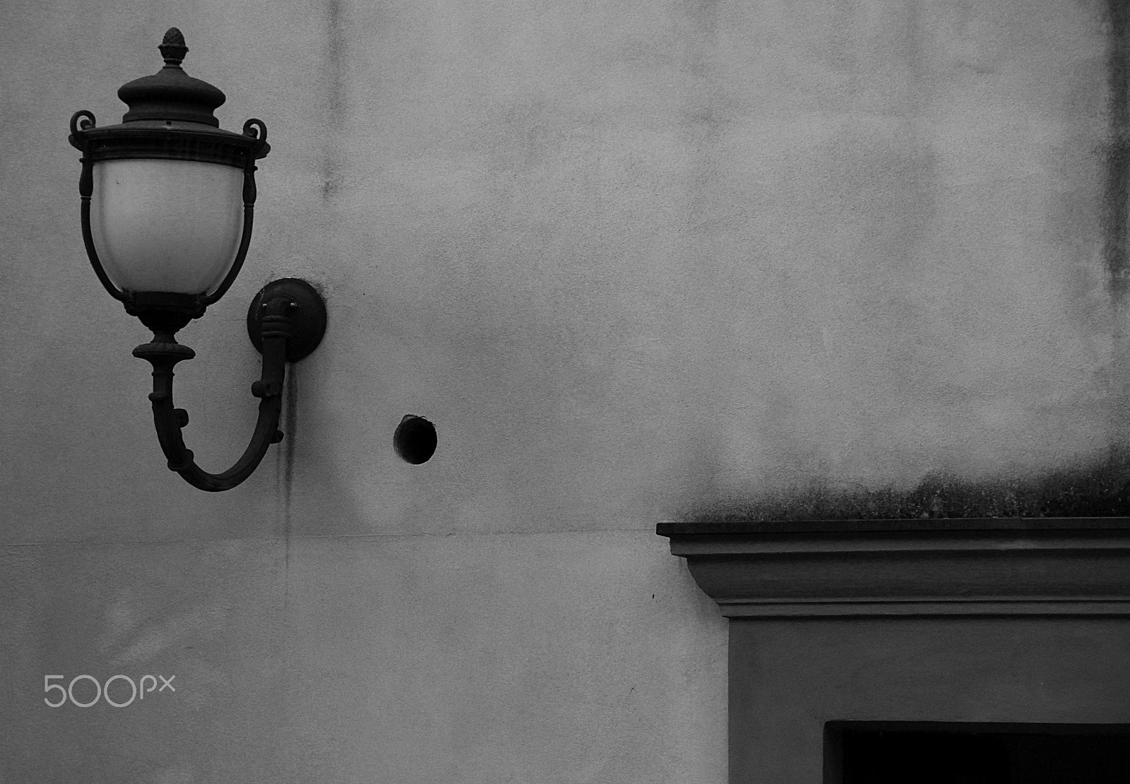 Canon EOS 650D (EOS Rebel T4i / EOS Kiss X6i) sample photo. Light on the wall photography