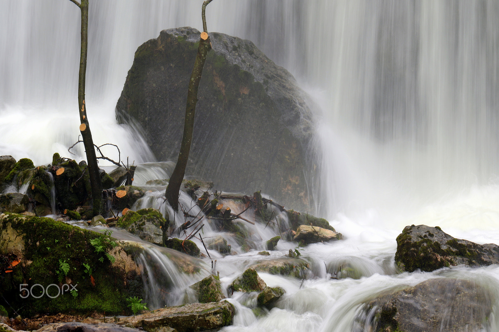 Canon EF 24-70mm F4L IS USM sample photo. Rocks photography