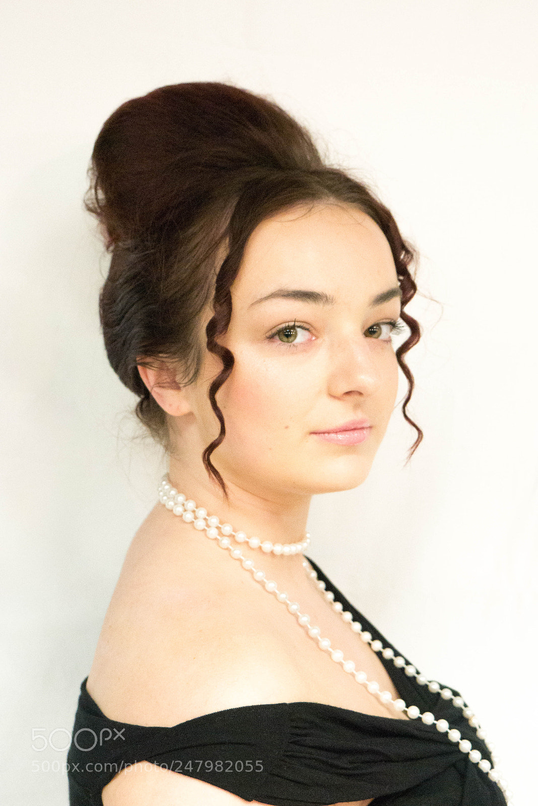 Panasonic Lumix DMC-G7 sample photo. Elegant hair photography