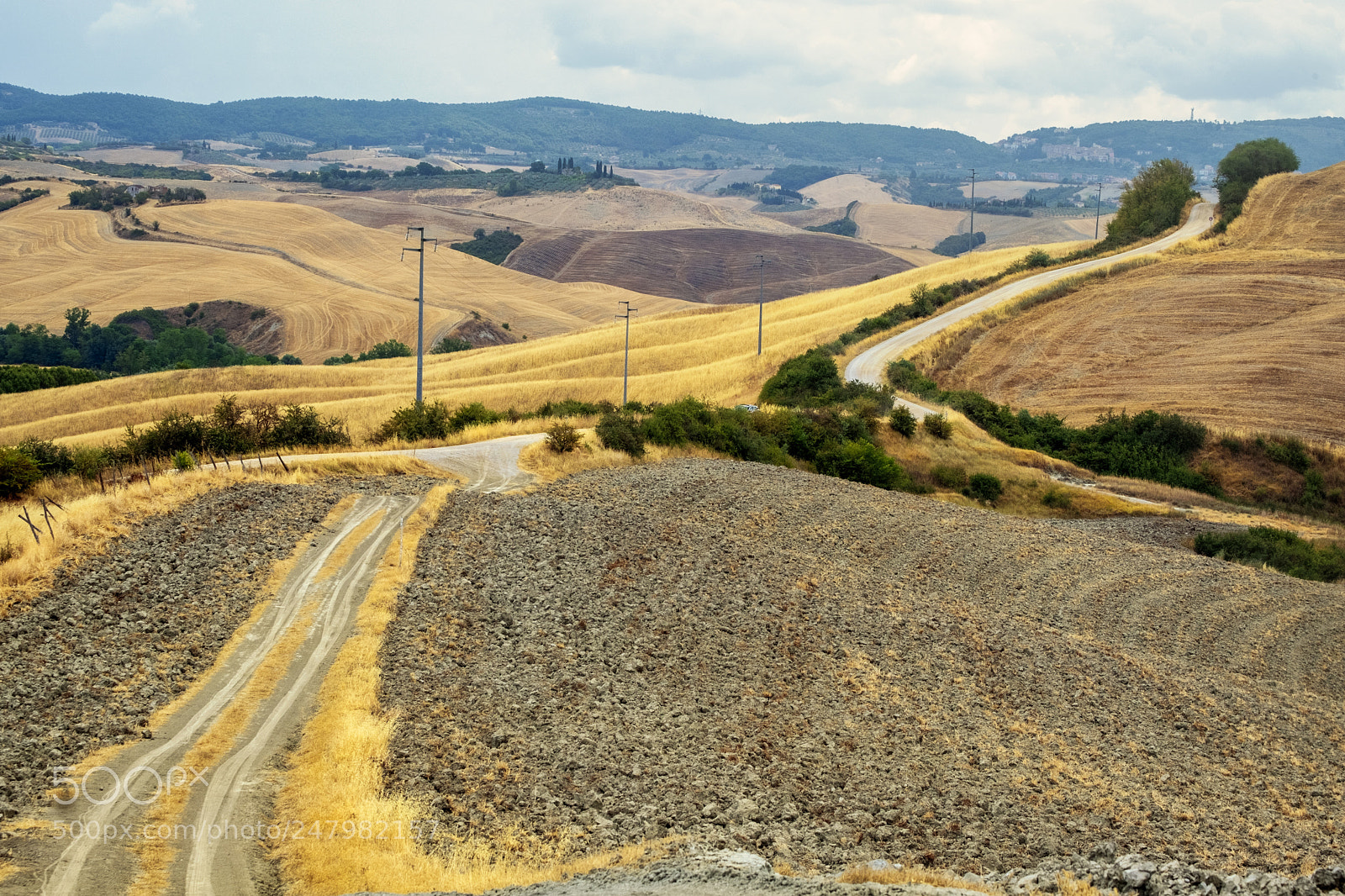 Fujifilm X-T20 sample photo. Tuscany the road to photography