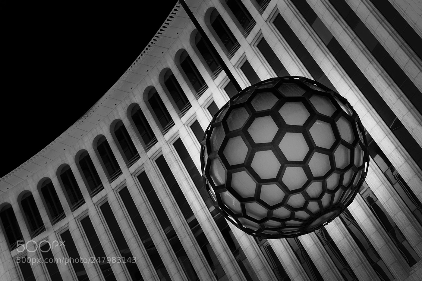Sony Cyber-shot DSC-RX100 IV sample photo. Honey comb and colums photography