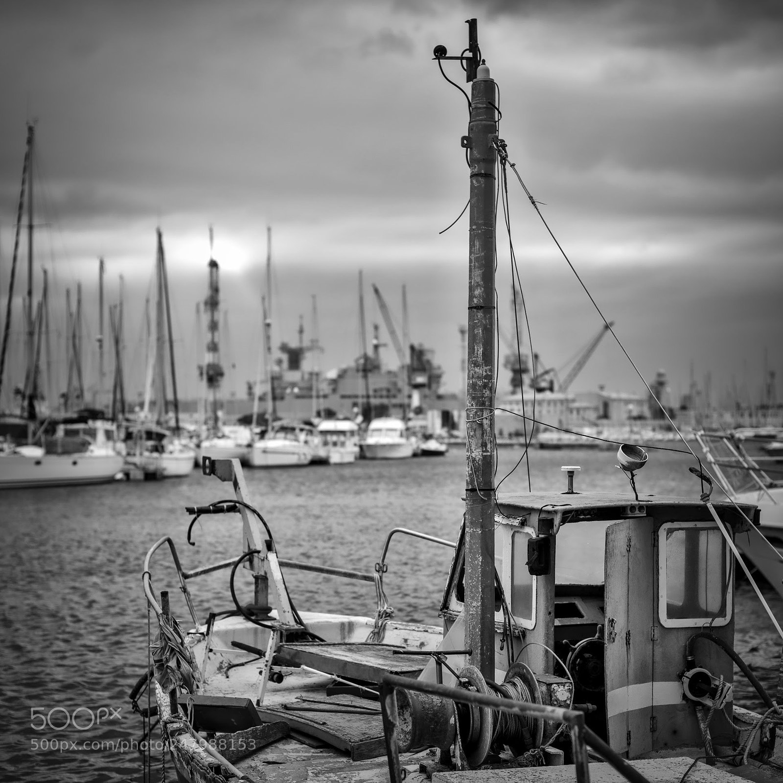 Nikon D800 sample photo. Rade de toulon photography