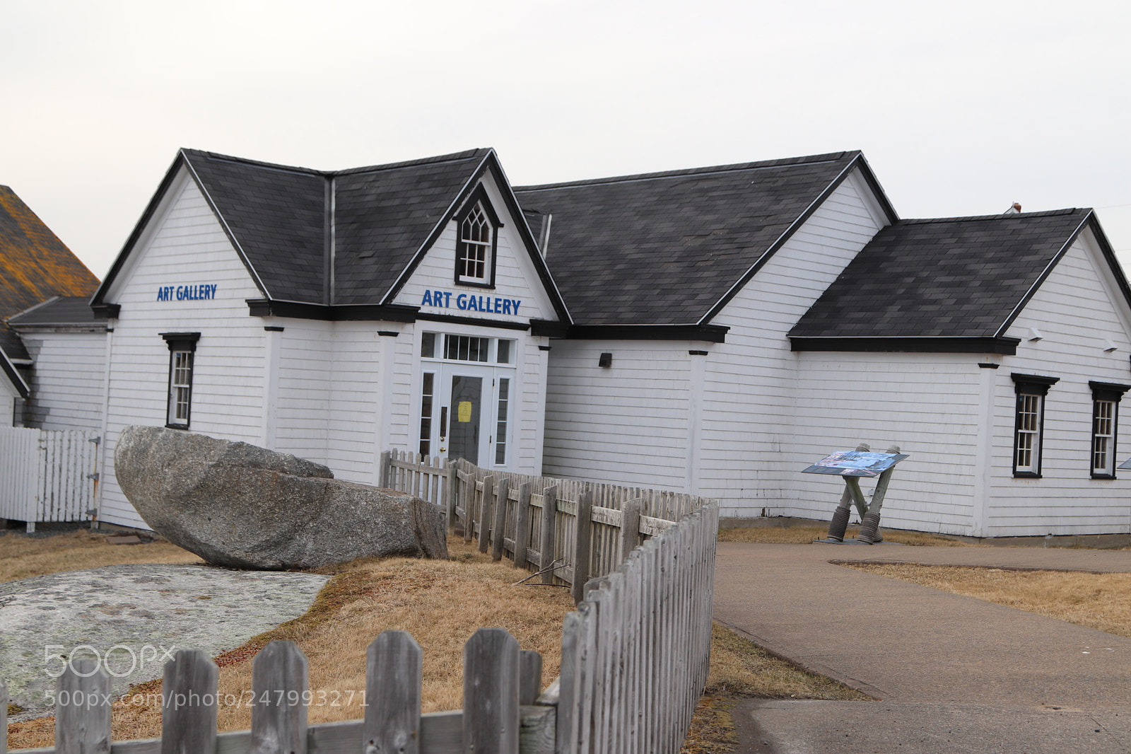 Canon EOS 800D (EOS Rebel T7i / EOS Kiss X9i) sample photo. Peggy's cove by kelly photography