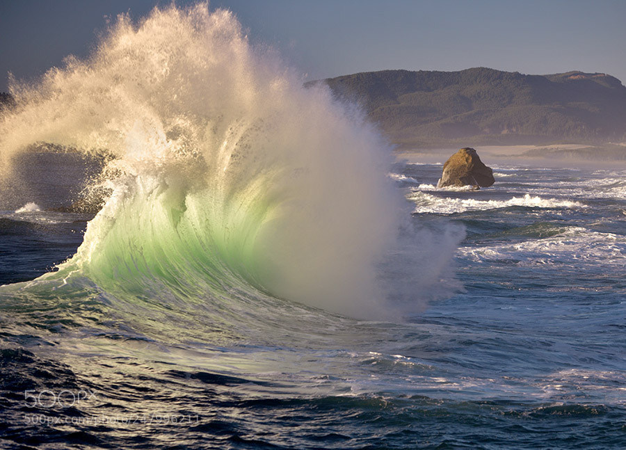 Canon EOS-1Ds Mark II sample photo. Wave of cape kiwanda photography