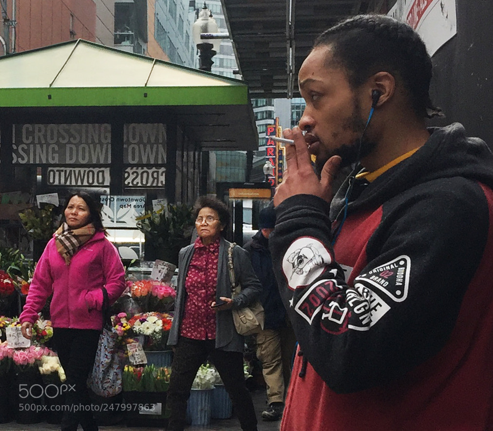 Apple iPhone 6 Plus sample photo. Smoking on the corner photography