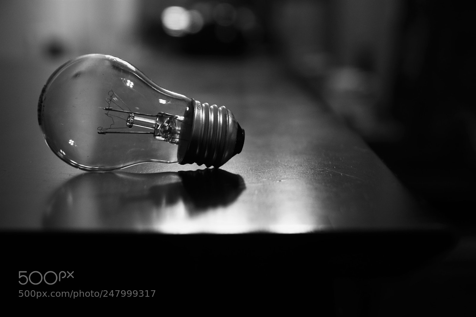 Canon EOS M3 sample photo. The bulb is alone photography