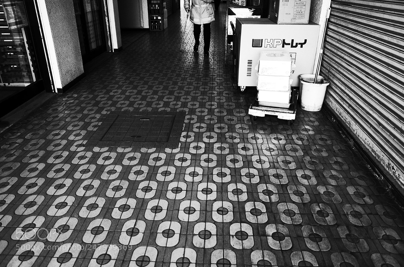 Ricoh GR II sample photo. Floor photography