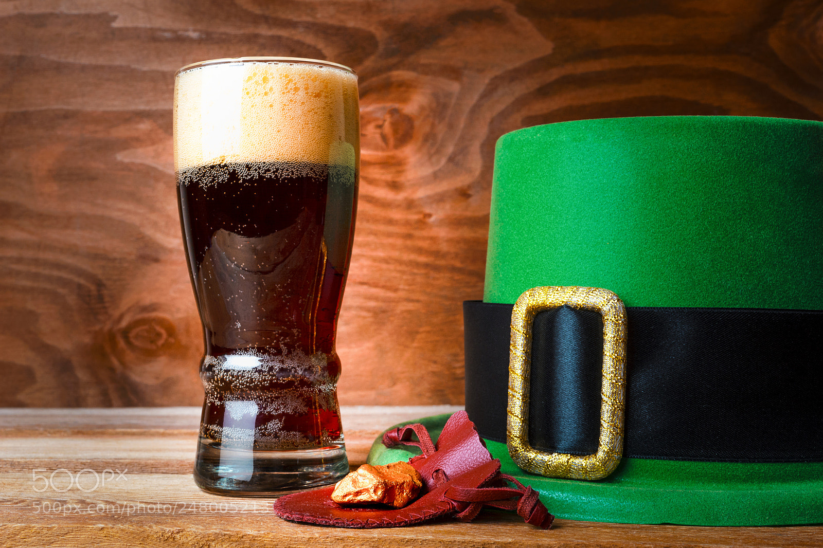 Nikon D5200 sample photo. St.patrick green hat, beer photography