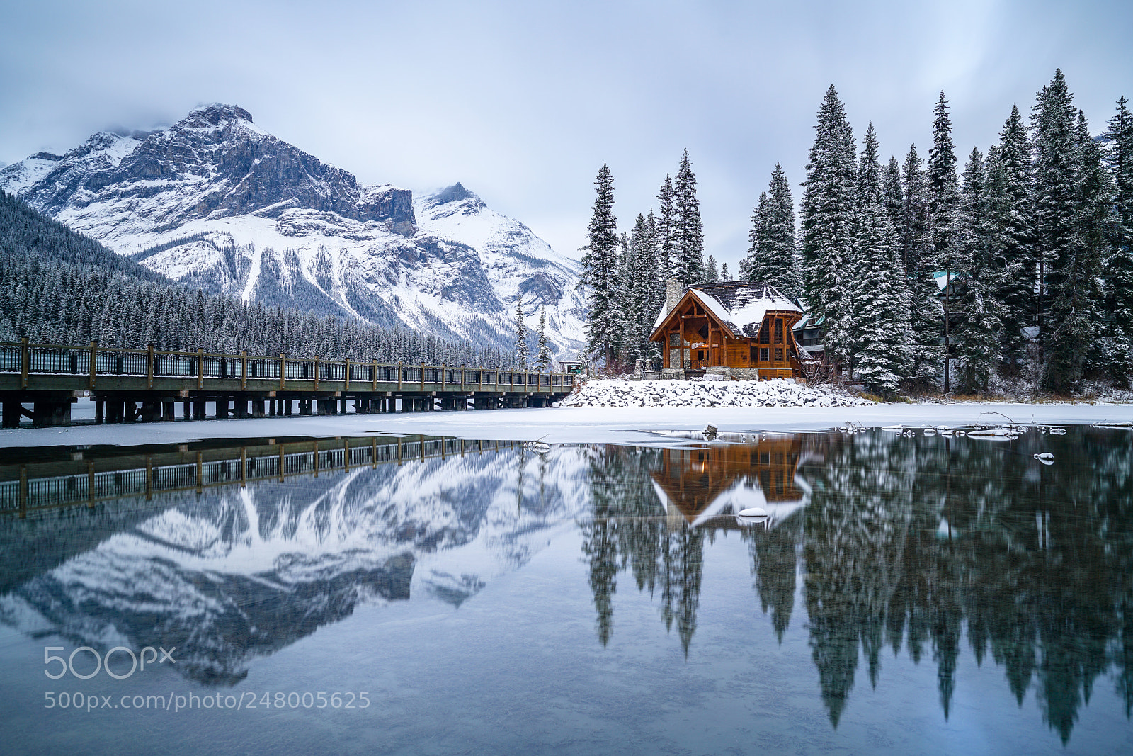 Sony a7R II sample photo. Emerald reflections photography