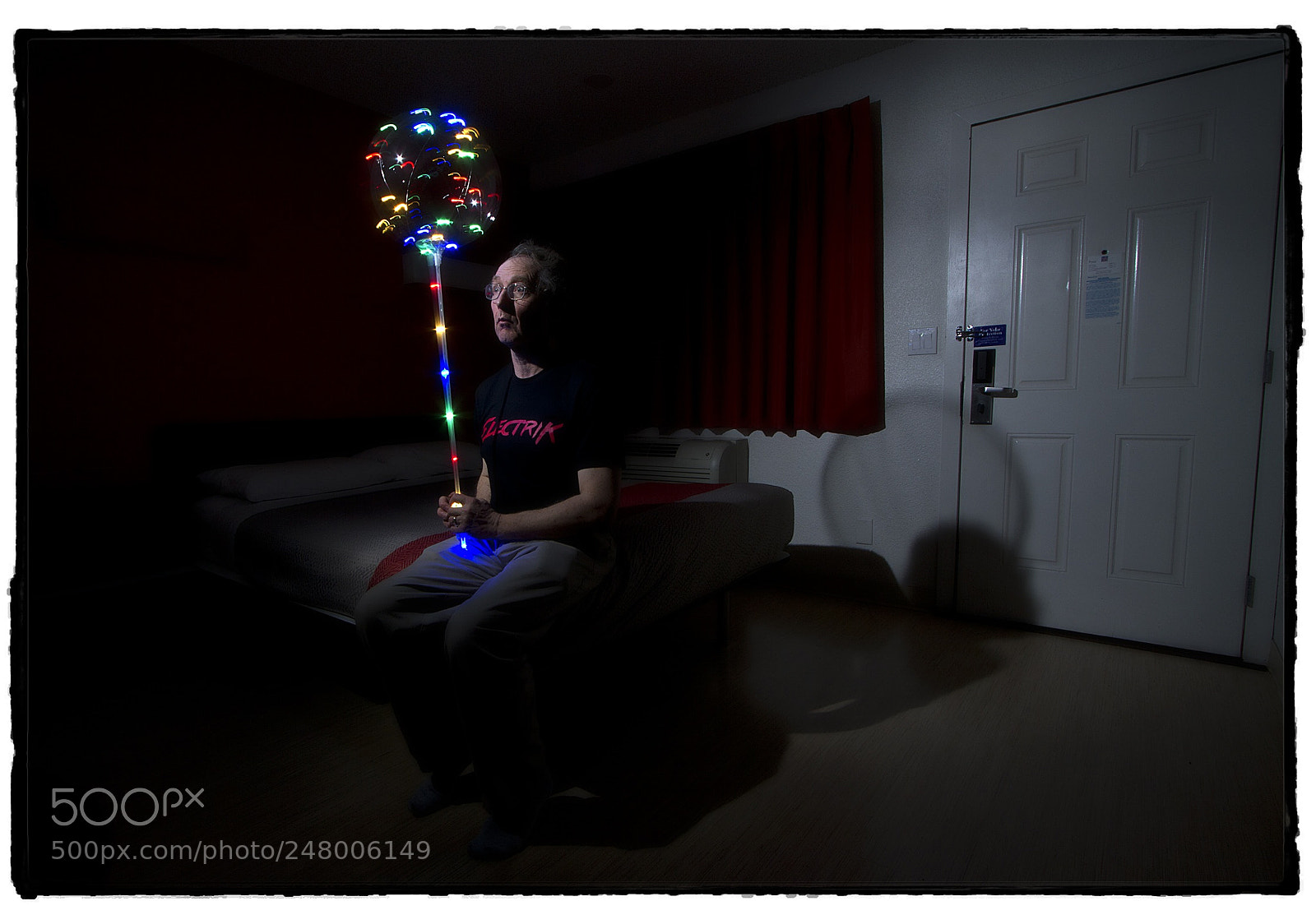 Canon EOS 7D sample photo. Alone with my balloon. photography