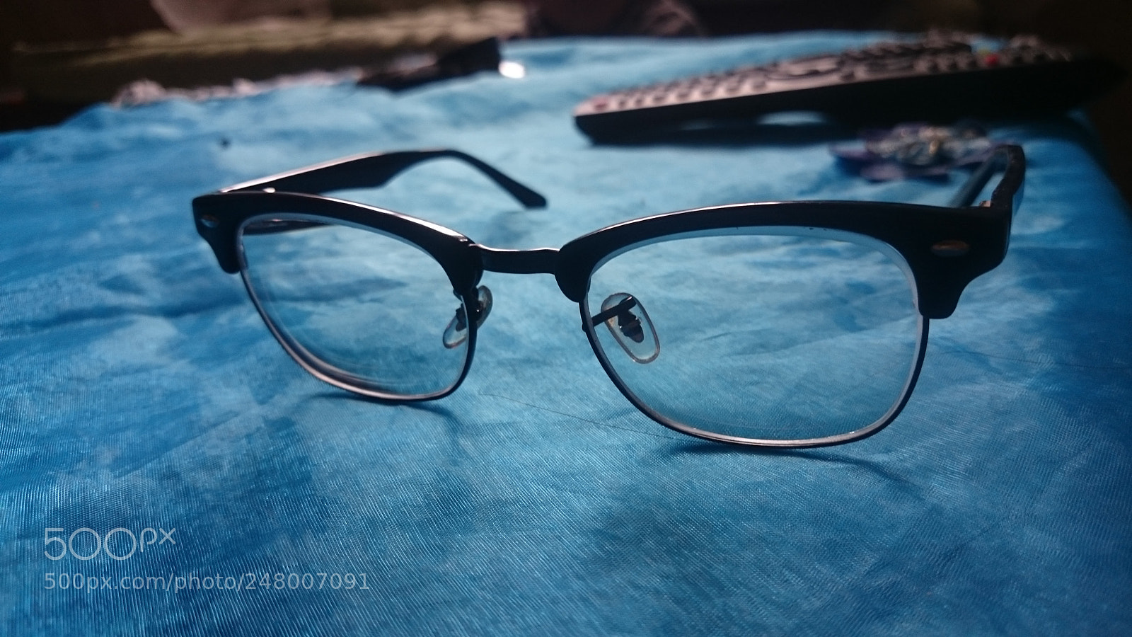 Sony Xperia Z2 sample photo. Glasses photography