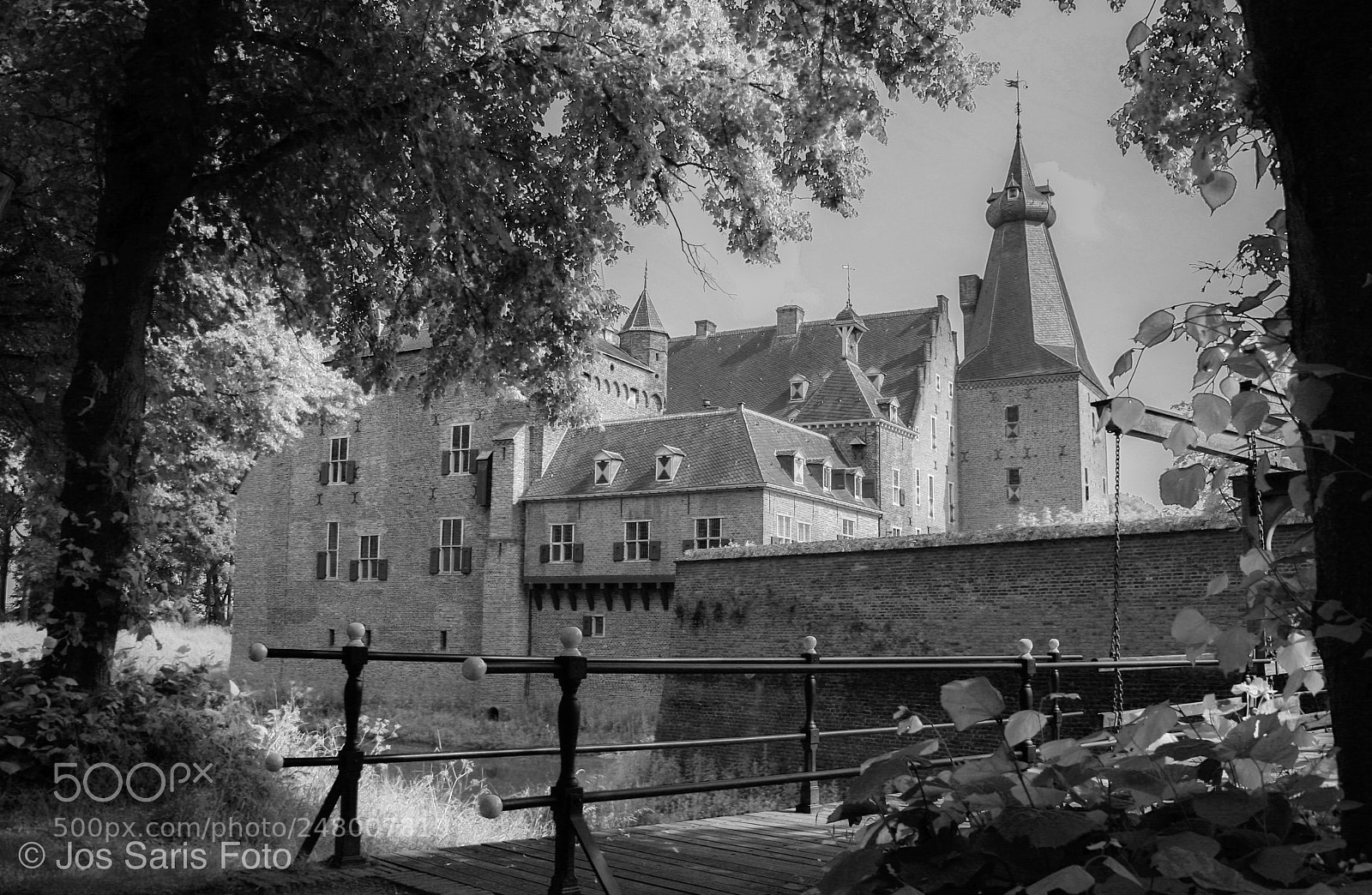 Canon EOS 400D (EOS Digital Rebel XTi / EOS Kiss Digital X) sample photo. #netherlands #doorwerth photography