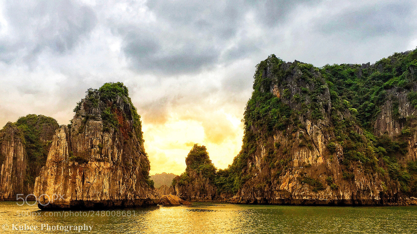 Apple iPhone 6 Plus sample photo. Sunset at skull island photography