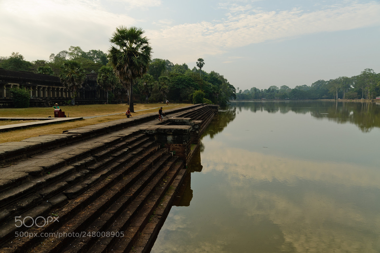 Nikon D5000 sample photo. Morning angkor photography