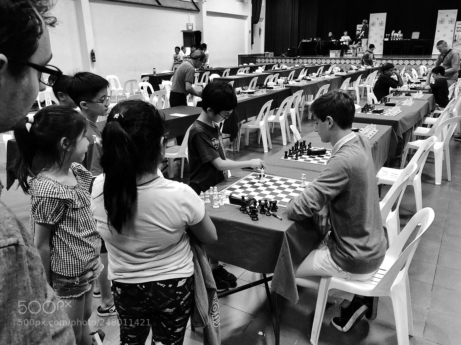 Apple iPhone 8 sample photo. Chess endgame photography