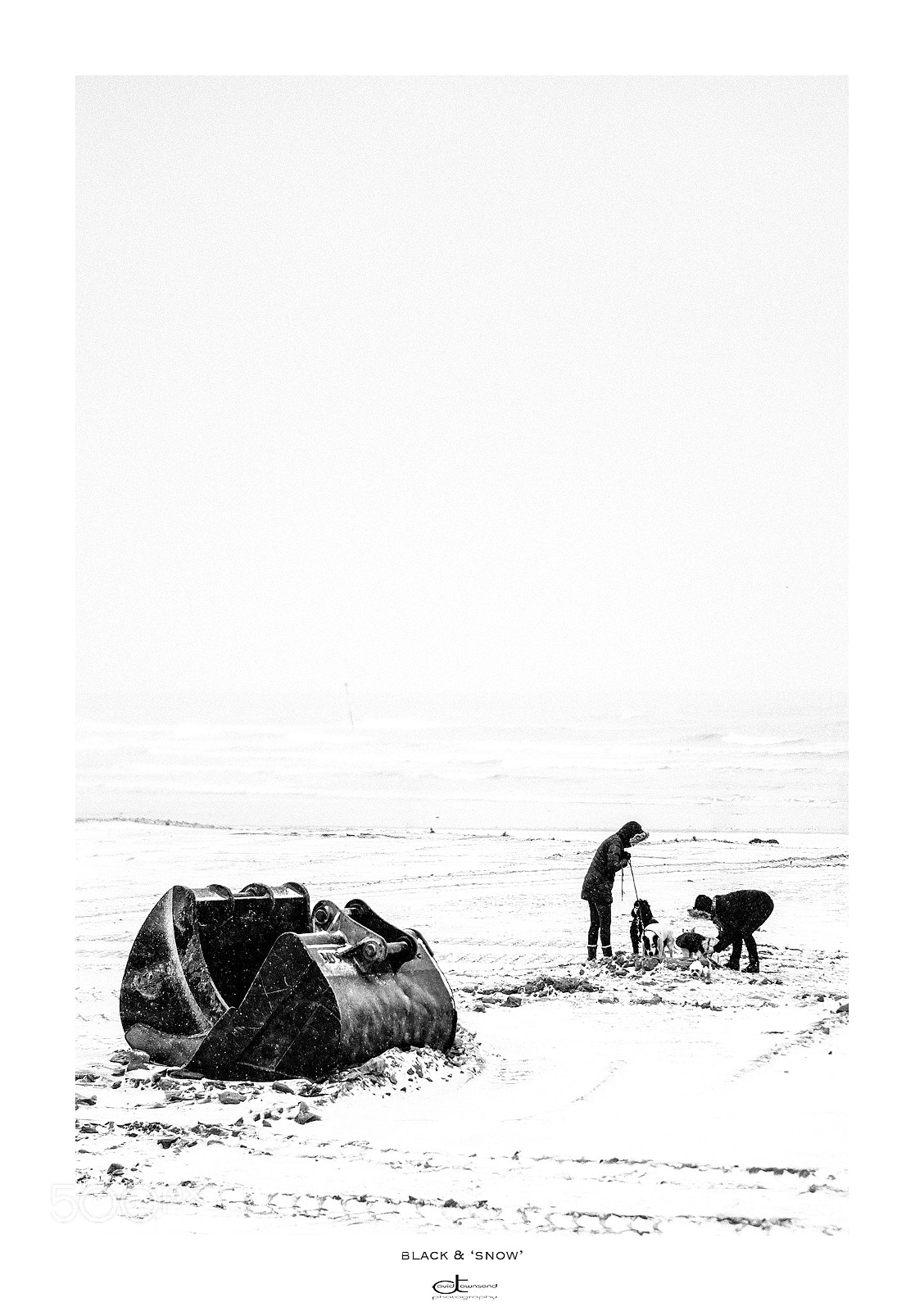 Fujifilm X-Pro2 sample photo. Black & 'snow' photography