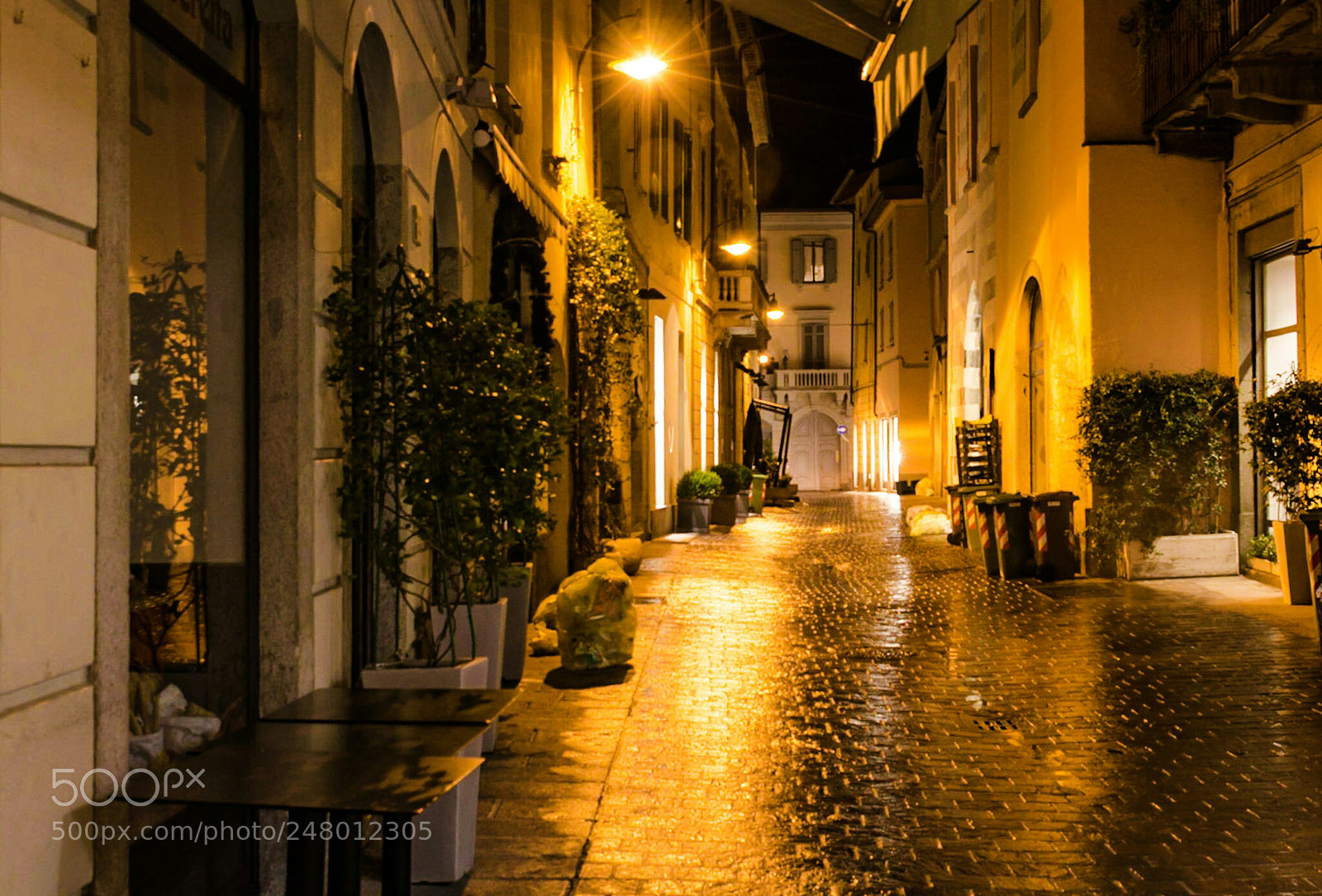 Nikon D5100 sample photo. Streetlight photography