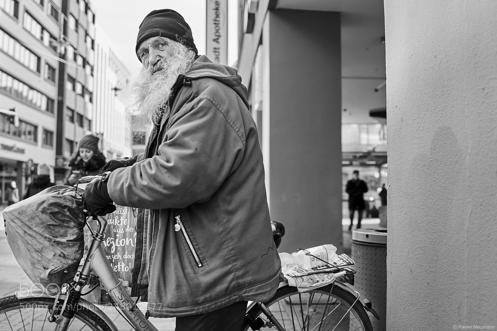 Sony Cyber-shot DSC-RX1R II sample photo. Mann 484 b&w photography