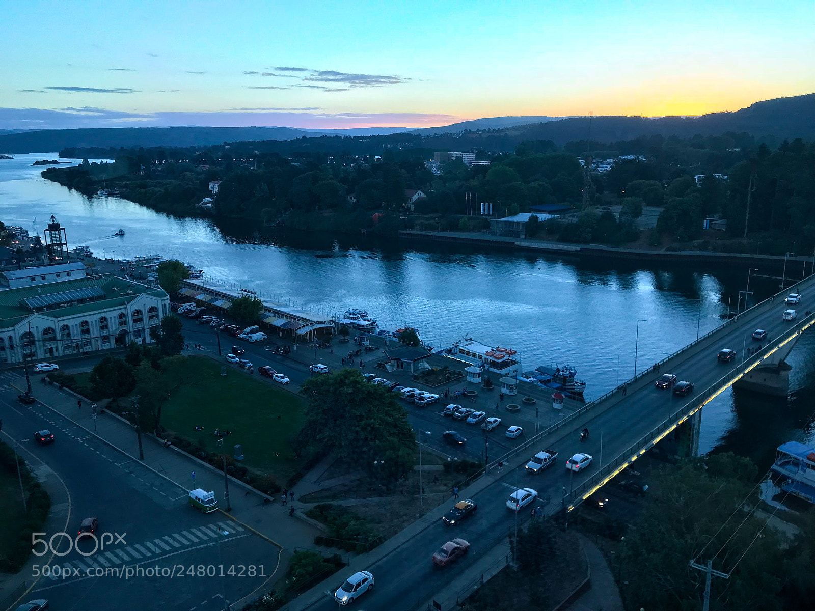 Apple iPhone 7 sample photo. Cae la noche, valdivia photography
