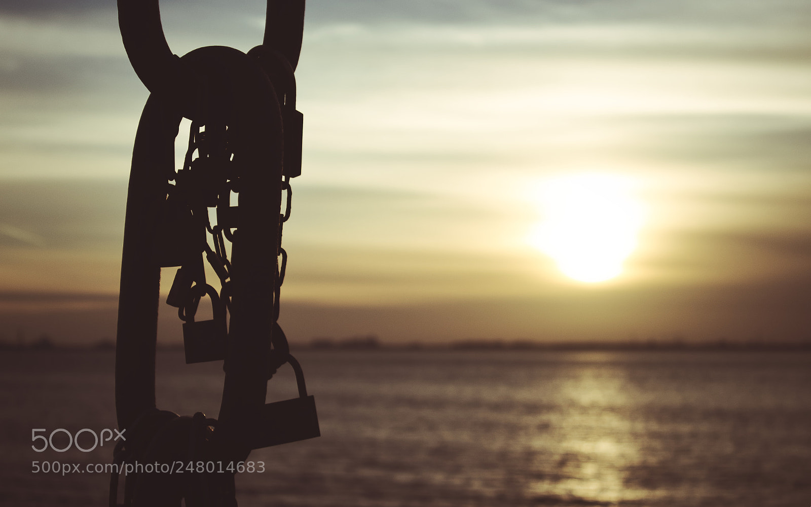 Canon EOS 600D (Rebel EOS T3i / EOS Kiss X5) sample photo. Sunset photography