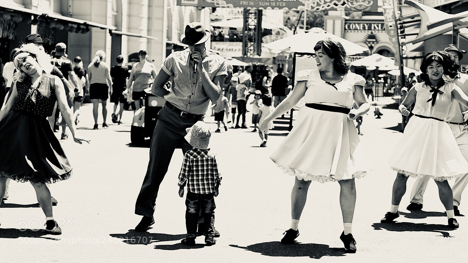Sony a7 II sample photo. Shall we dance, young photography