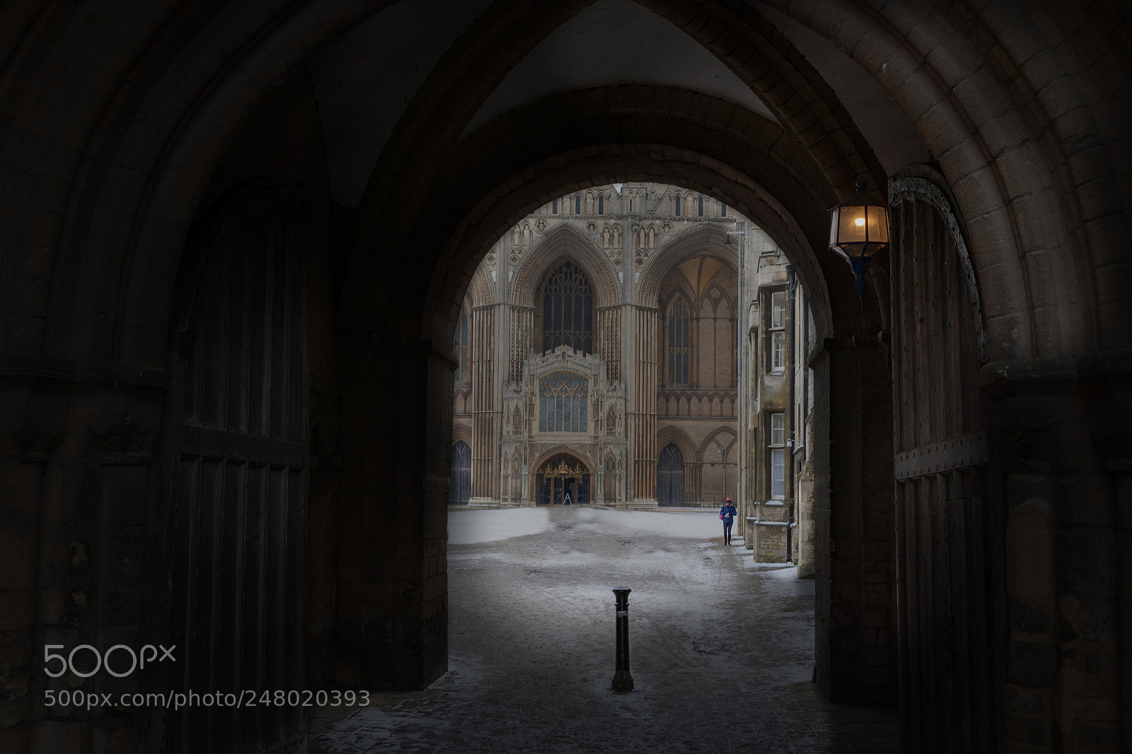 Canon EOS-1Ds Mark II sample photo. Gate to church photography
