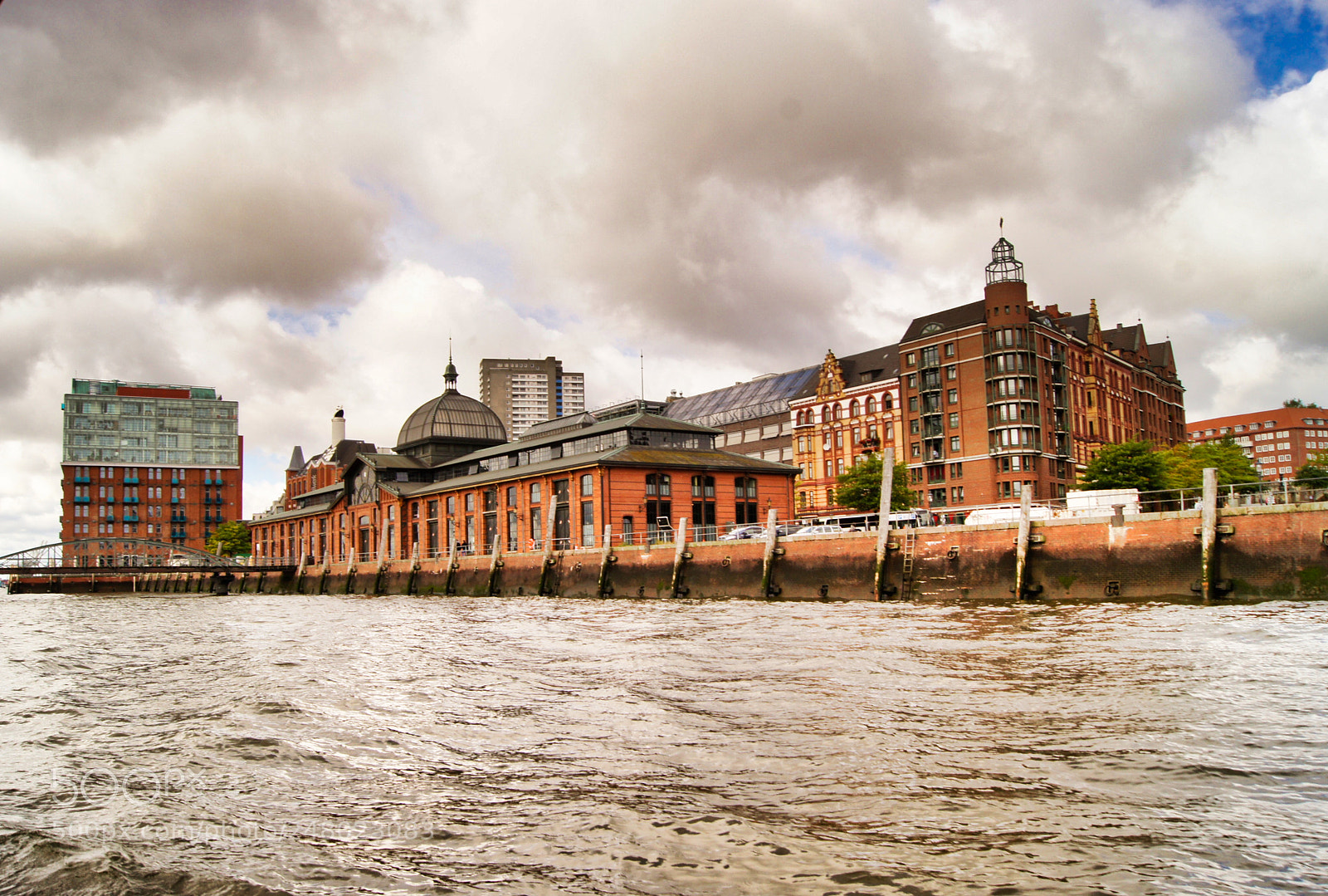 Sony Alpha DSLR-A500 sample photo. Fish market hamburg germany photography