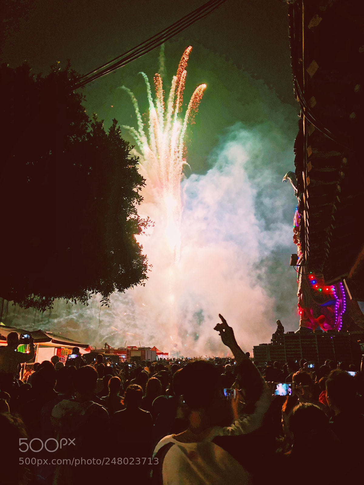 Apple iPhone 8 sample photo. The fireworks on lantern photography
