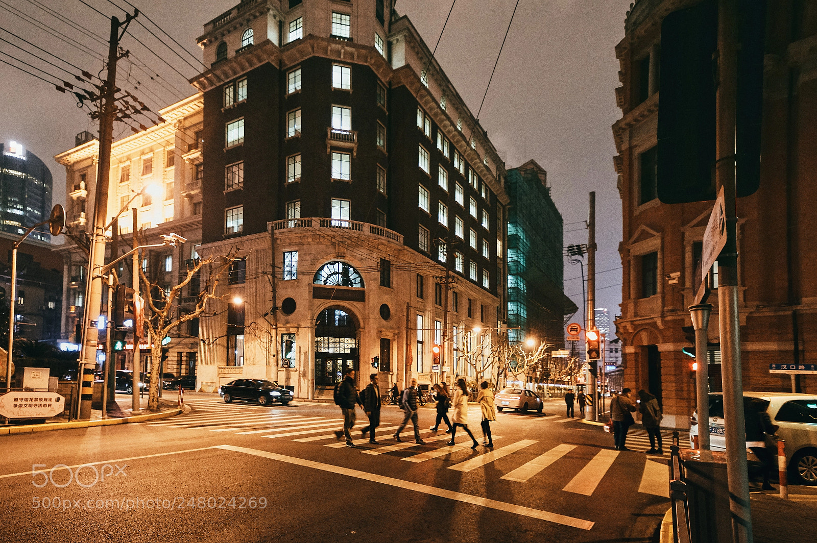 Canon EOS 5DS sample photo. Passing photography