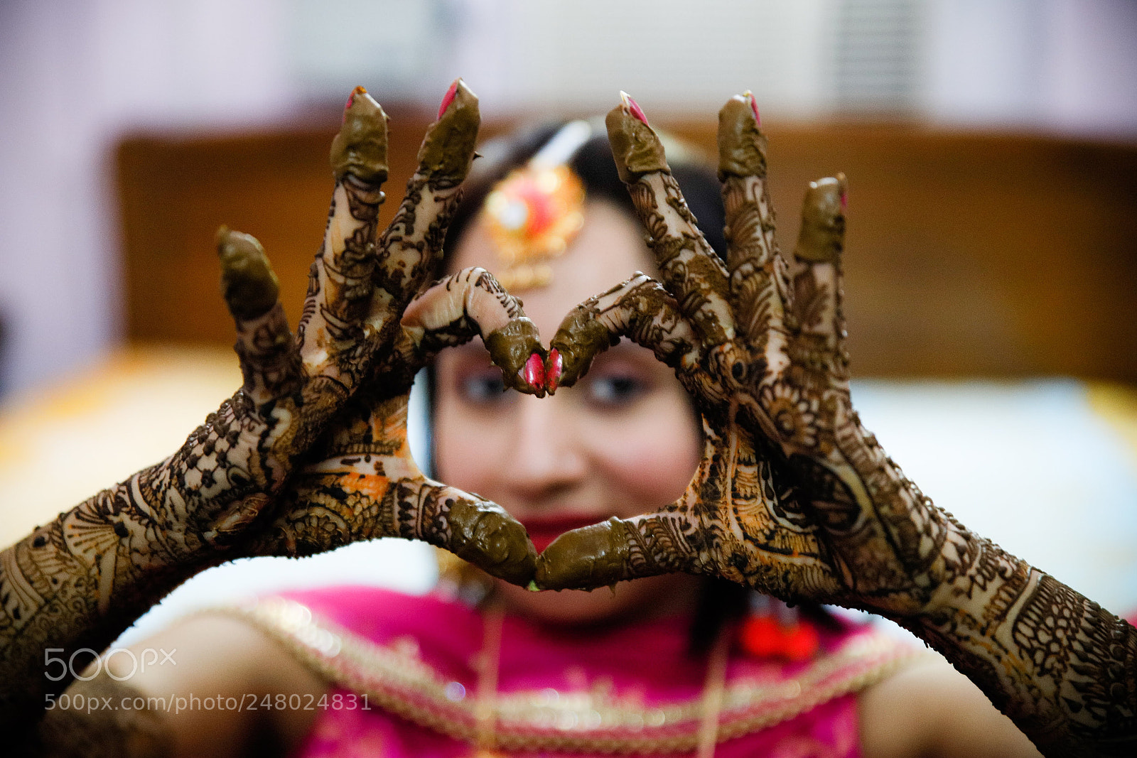 Canon EOS 6D Mark II sample photo. Mehandi ceremony photography