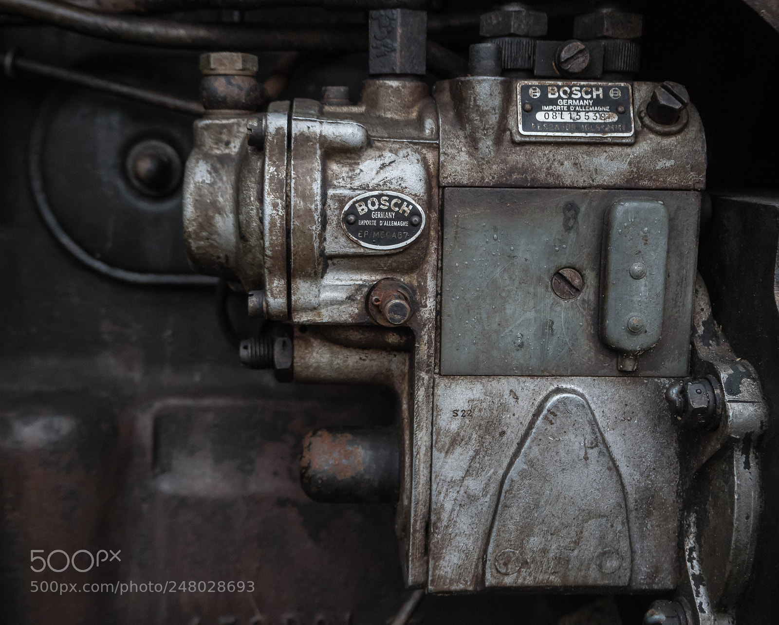 Olympus PEN E-PL7 sample photo. Vintage motor photography