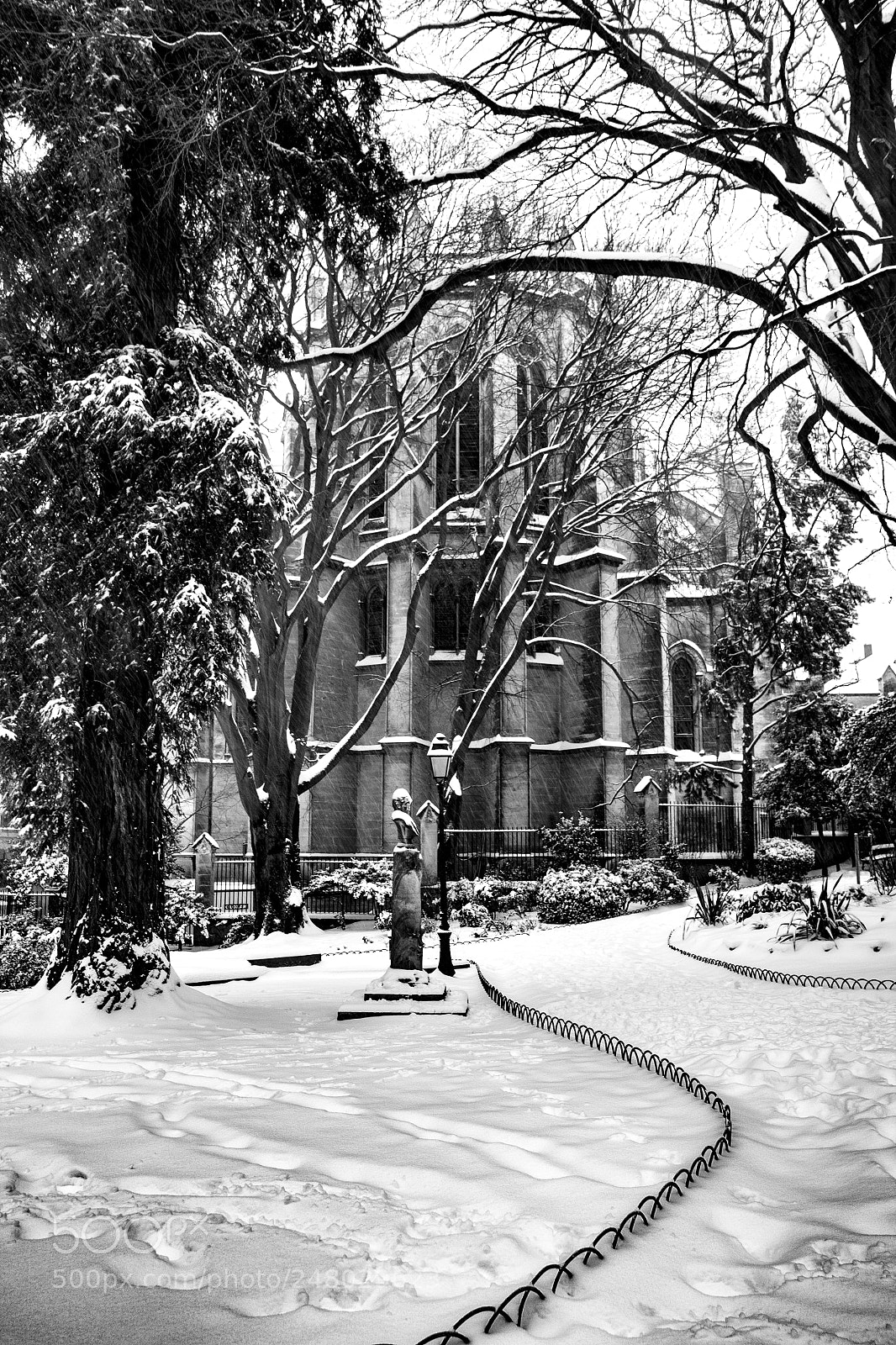 Canon EOS 1200D (EOS Rebel T5 / EOS Kiss X70 / EOS Hi) sample photo. Snow in montpellier photography