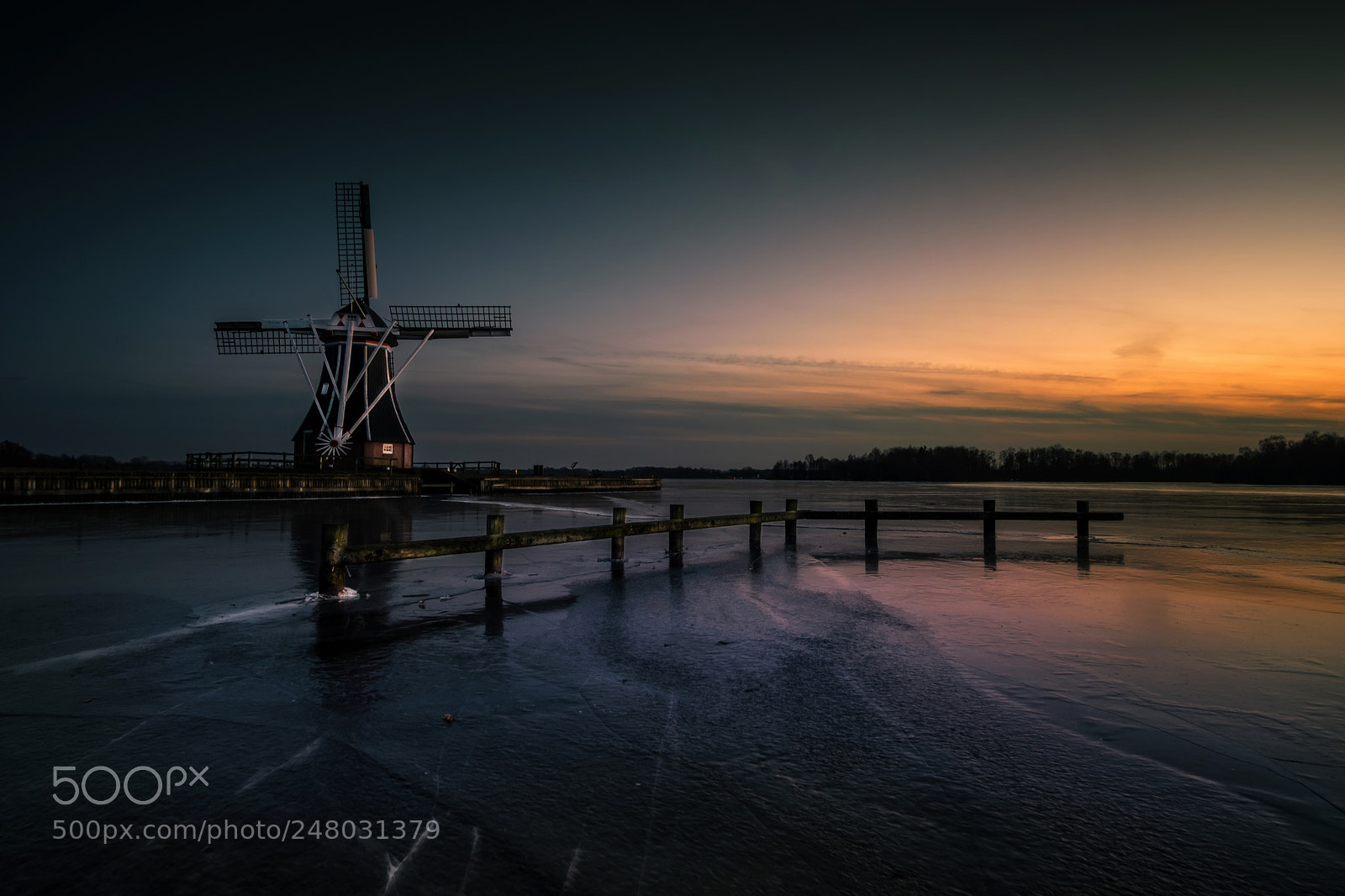 Fujifilm X-T2 sample photo. Windmill at the lake photography