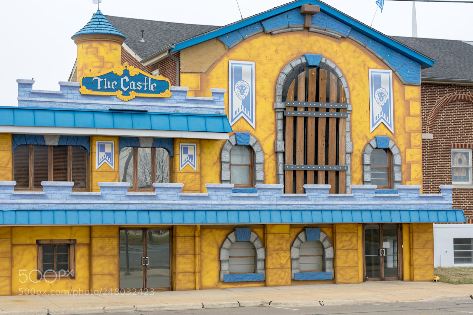 Nikon D3400 sample photo. Fun daycare building photography