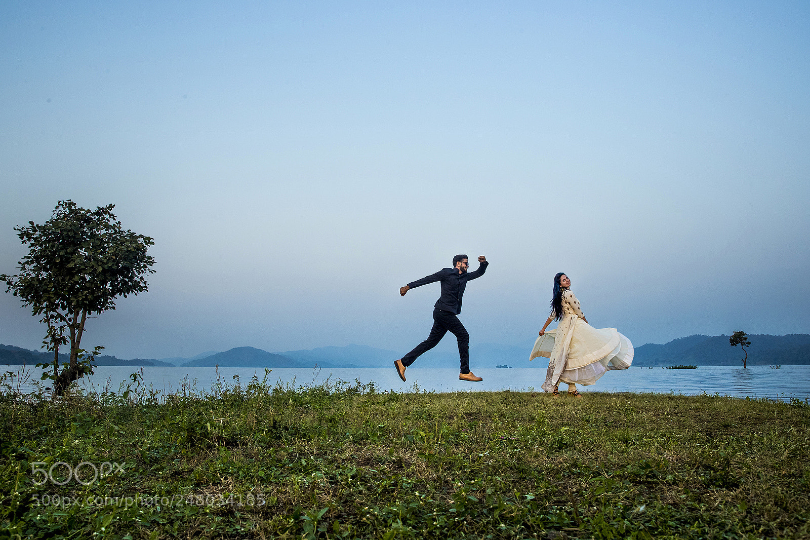 Canon EOS-1D X Mark II sample photo. Taj studio photography