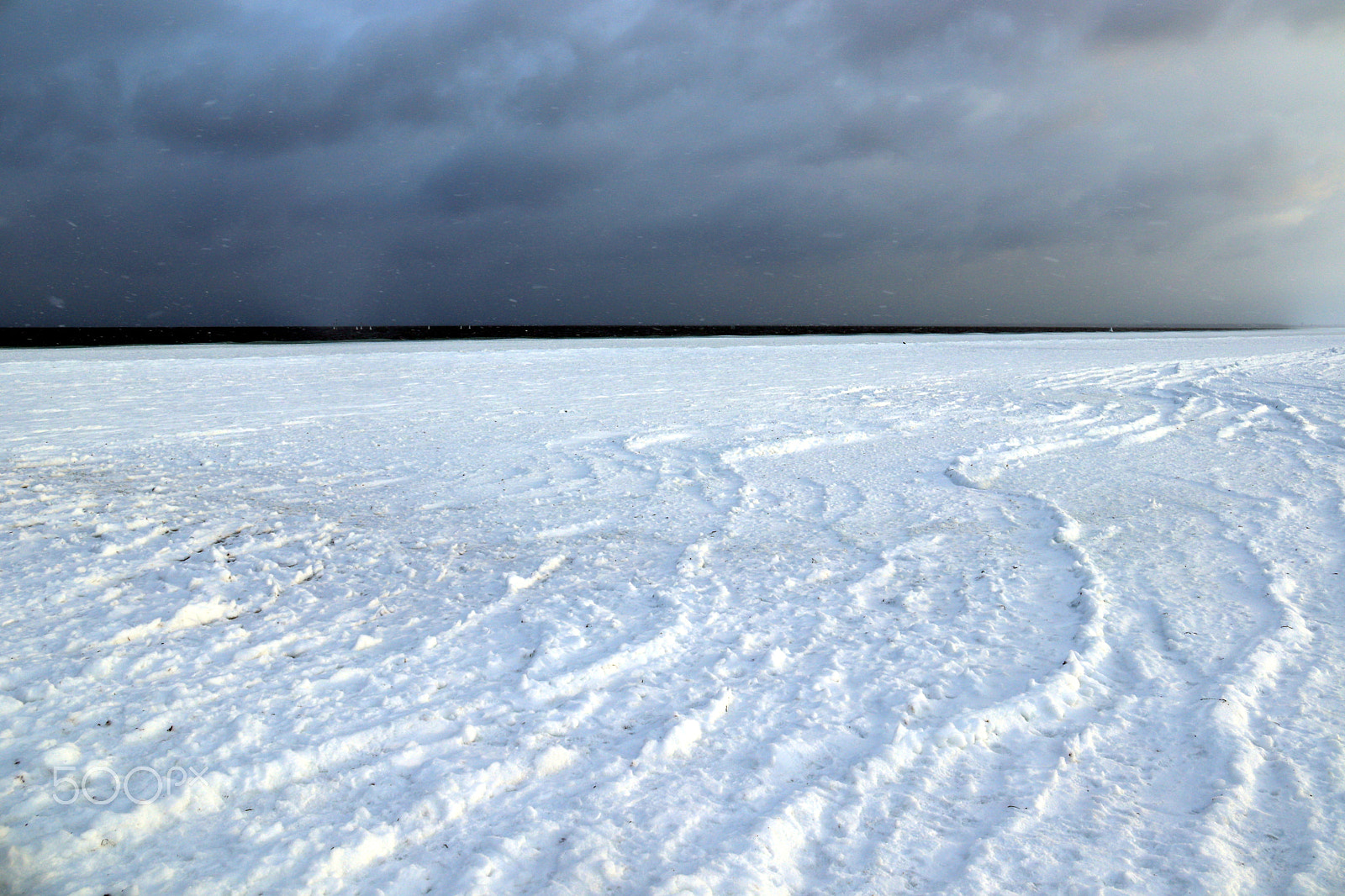 Canon EF-S 18-55mm F3.5-5.6 IS sample photo. Frozen sea photography